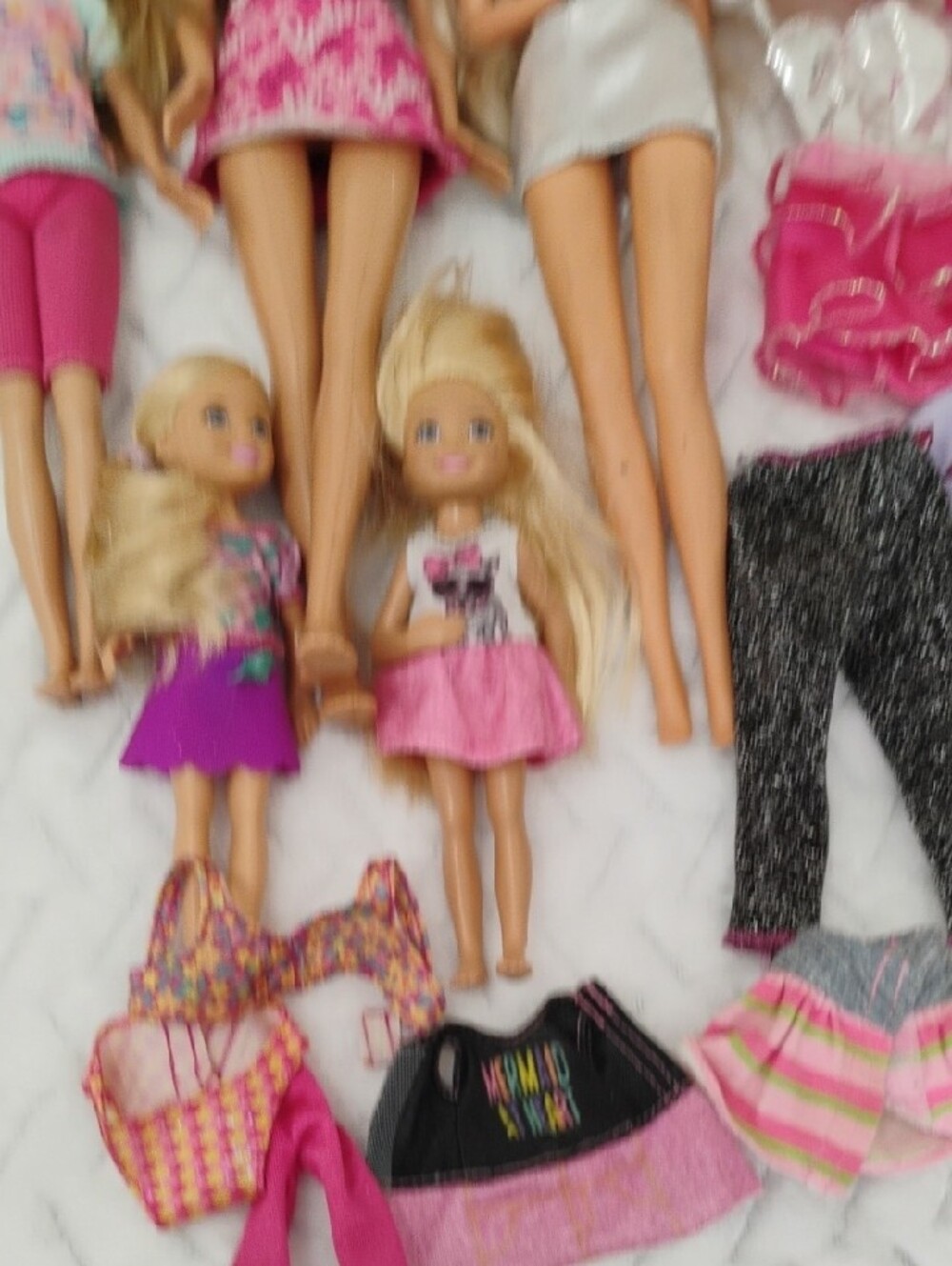 Barbie & Family Dolls- Assorted Outfits & Accessories - Picture 7 of 7